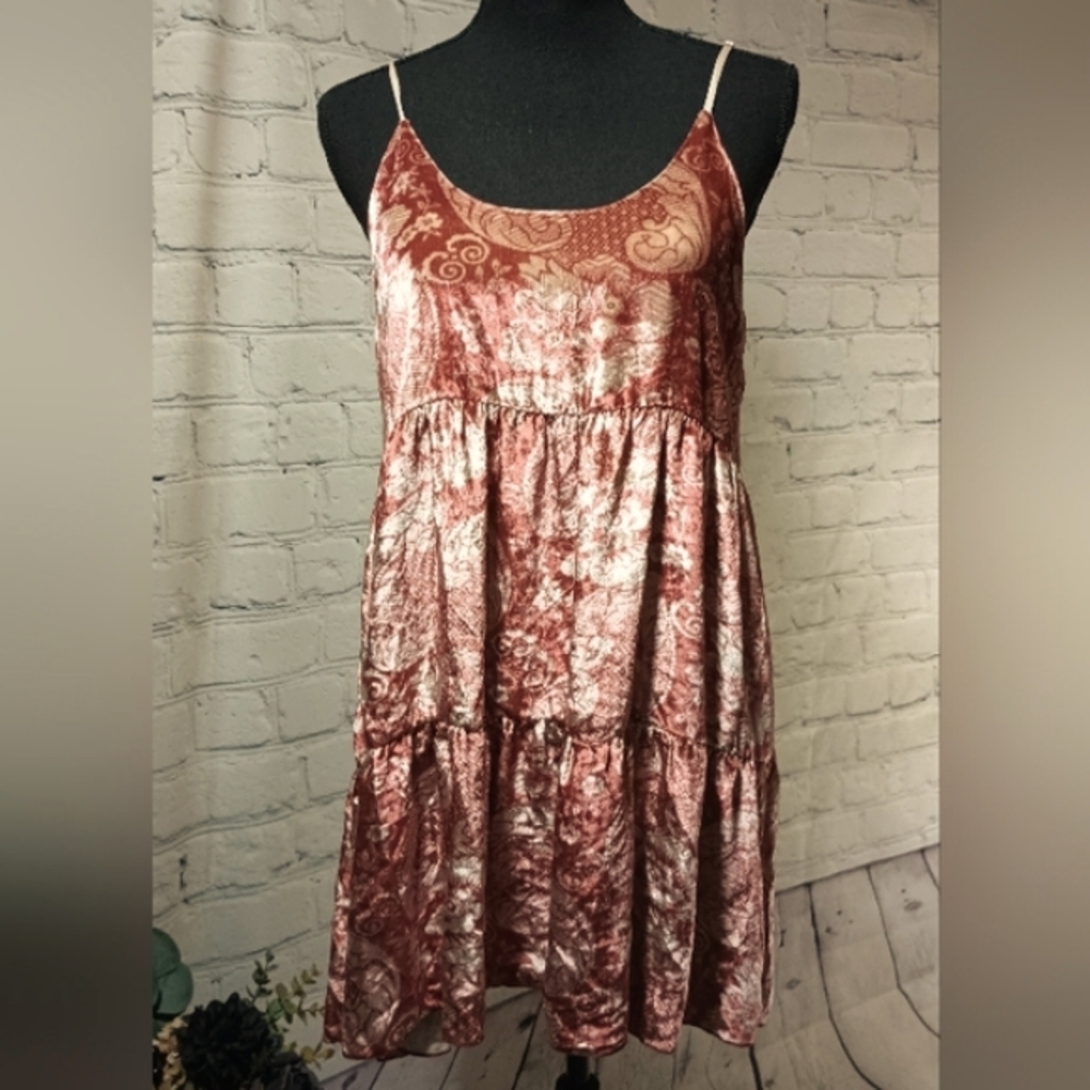 Slvls Velvet Silhouette Tapered mini Shift dress Golden byChaser - Picture 1 of 13